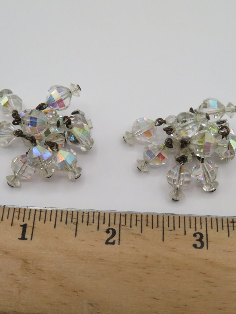 Vintage Laguna Aurora Borealis Cha Cha Clip On Earrings - Picture 7 of 7